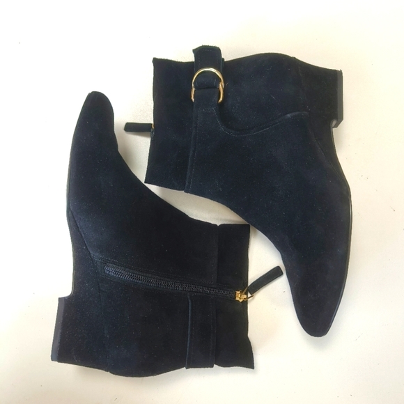 Nine West Jabali Wedge Ankle Boots Size 7 1/2M Black Suede Leather Ankle Bootie - Picture 1 of 10